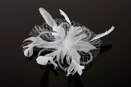 FC0504 Feather Hair Corsage White