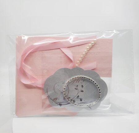 Child size bracelet with pink gift box